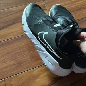 Nike flex runner black